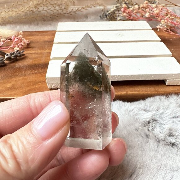 Mini Garden Quartz Tower Obelisk - Picture 4 of 9